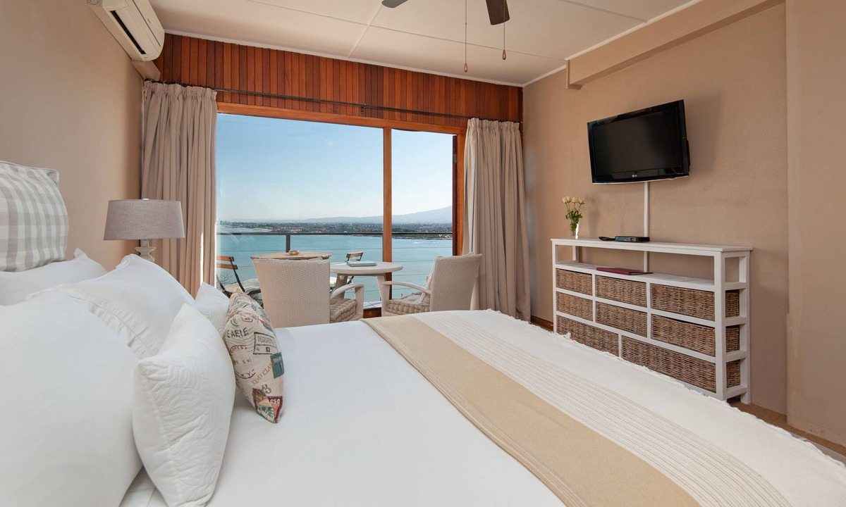 Mountainside Bed & Breakfast | 18 on Kloof Bed and Breakfast