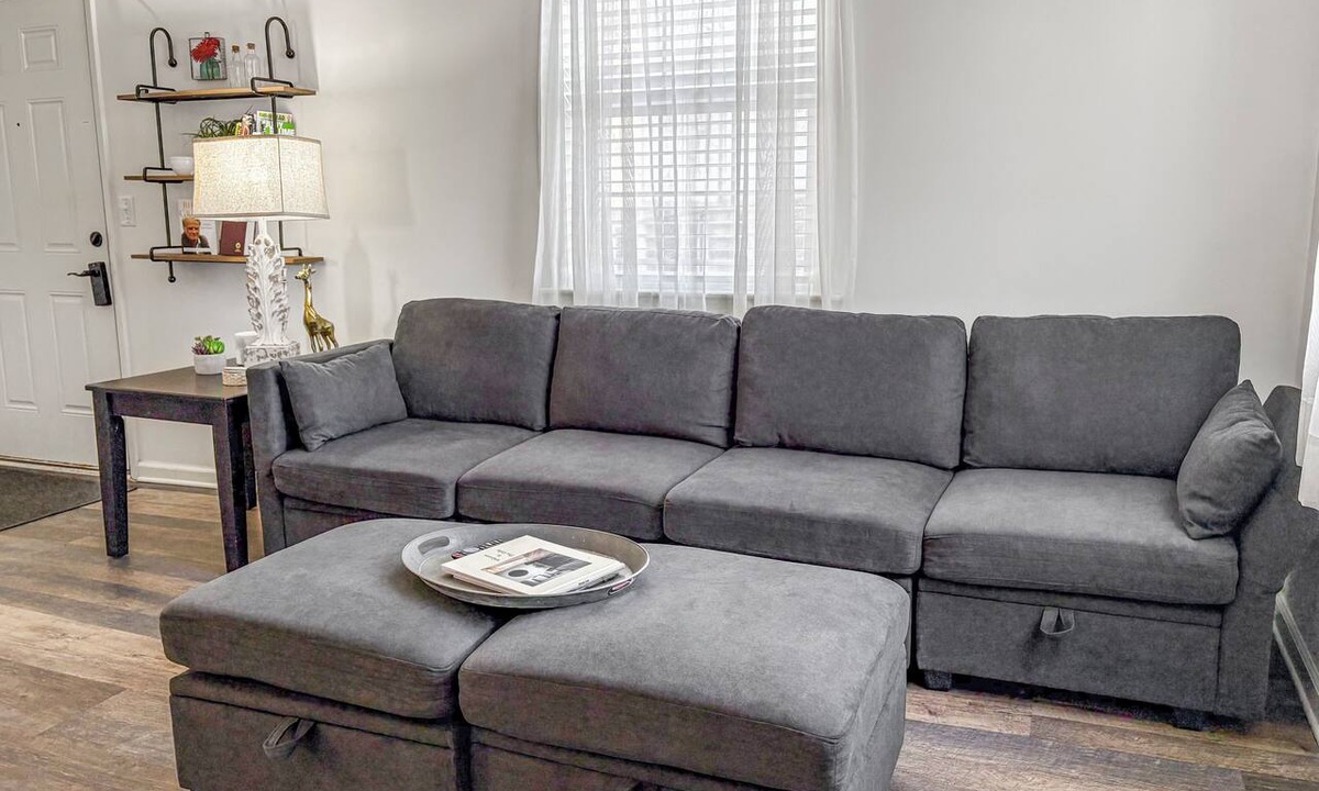 Nashville Apartment | 2 BR 8 min to Downtown - Free Parking -C