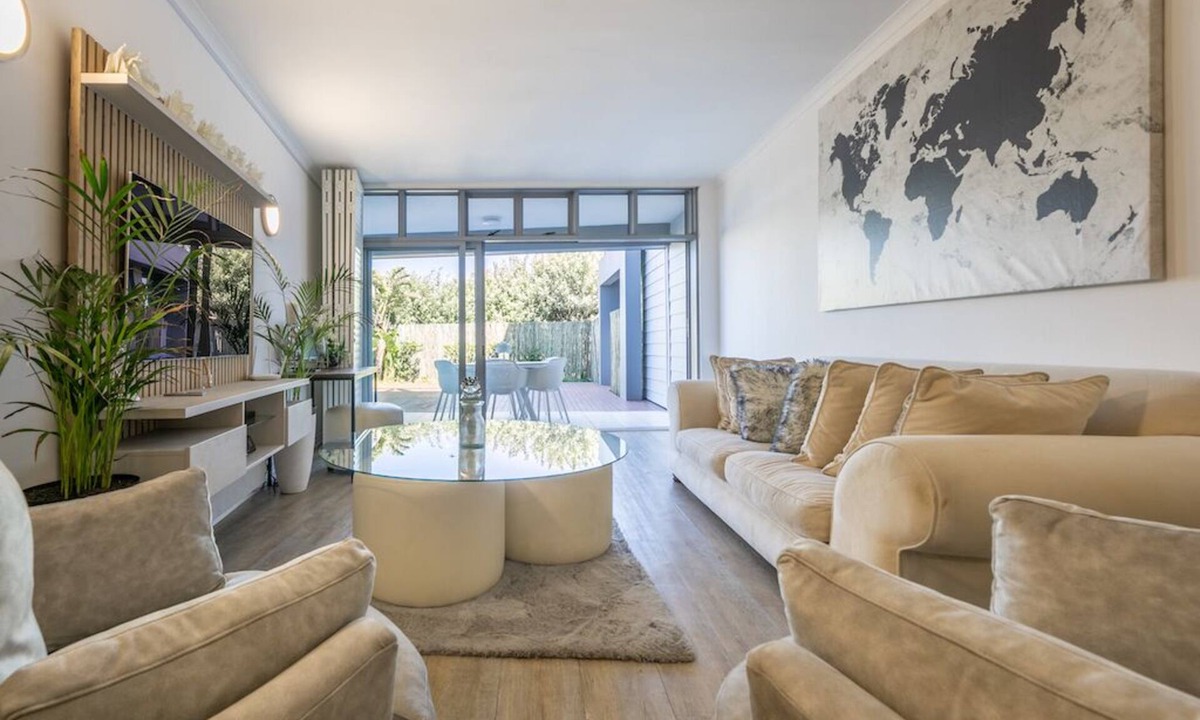 Bloubergstrand Condo | 3-bedroom apartment that combines elegance and comfort.