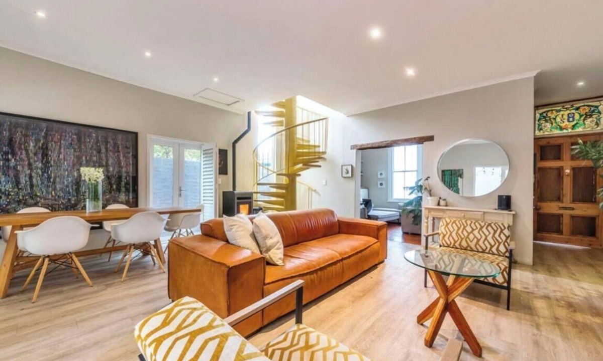 Cape Town City Centre House | 3 Bedroom Home in Gardens Cape Town