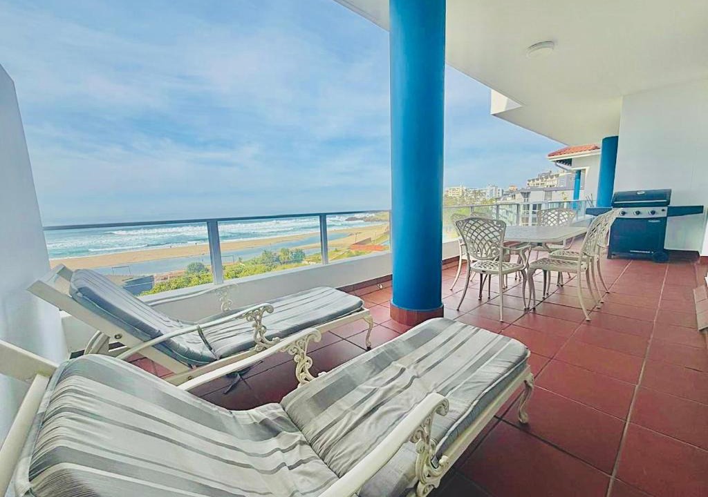 Margate Beach Apartment | 405 Colonial Sands Family Holiday
