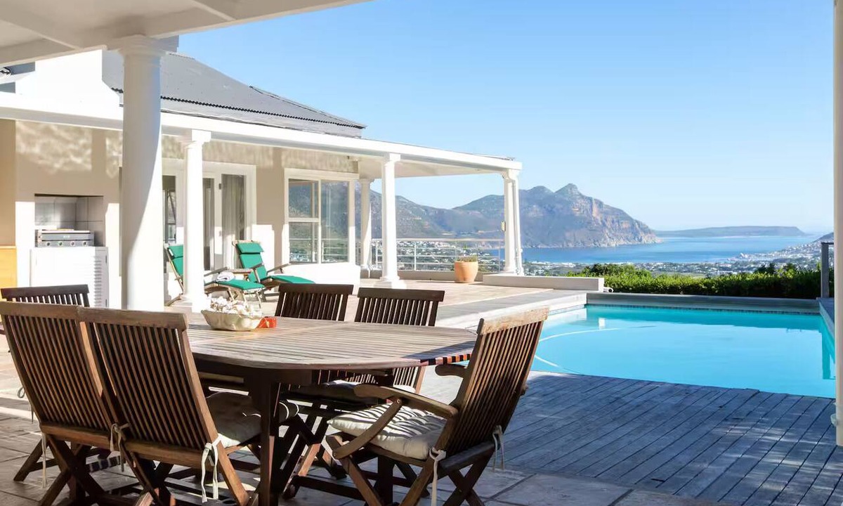 Hout Bay Villa | 5* Sundrenched Villa with Amazing views & pool in Exclusive Secure Estate