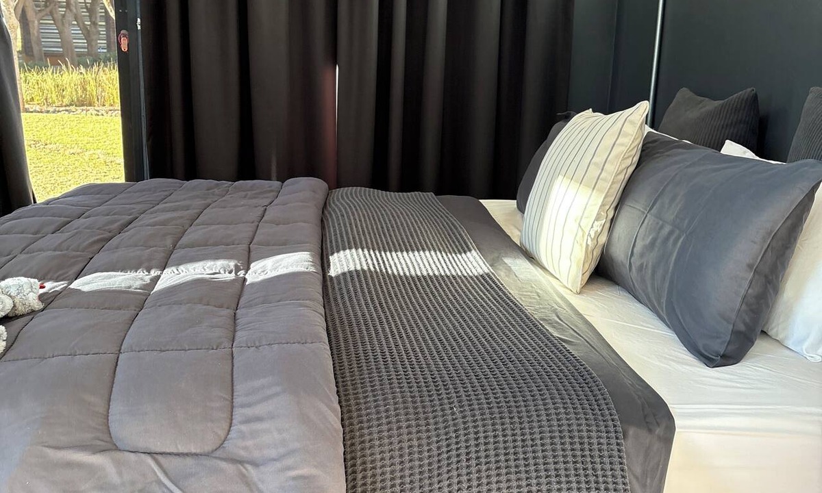 Hartbeespoort House | 8 @ Mill Lane Hartbeespoort Guesthouse Hot Tub & Mountain Views
