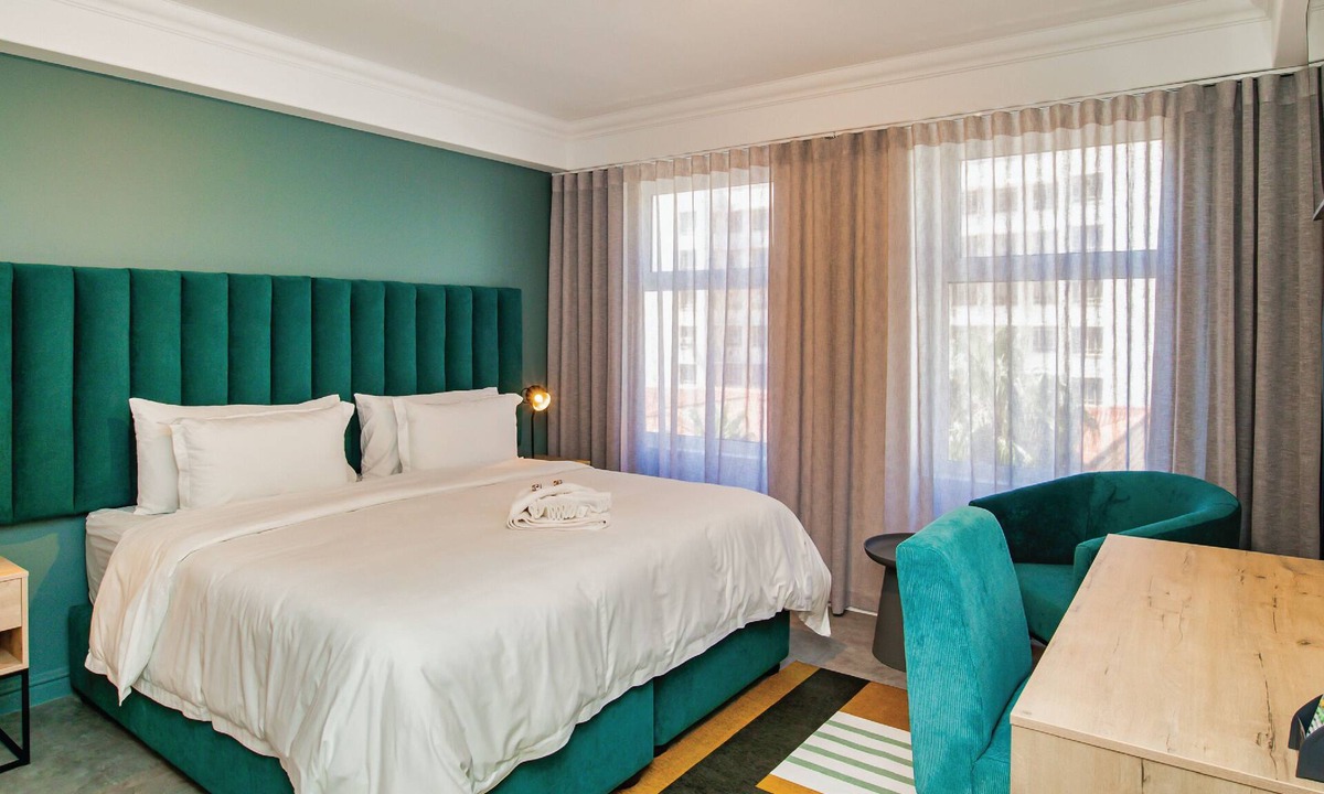 Cape Town City Centre Hotel | 9 On Barrack