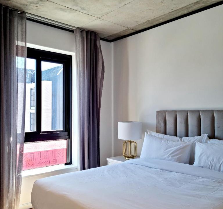 Century City Apartment | 9 Palms by Smart City Stays