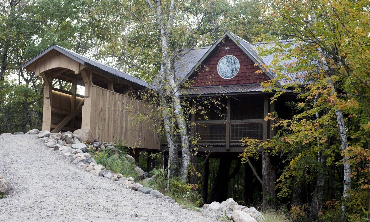 Morrison County Cabin | A Four Seasons Tree House With All Amenities Of A Home