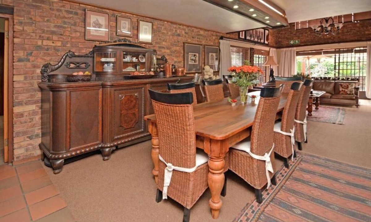 Zwartkop House | Africa House Accommodation
