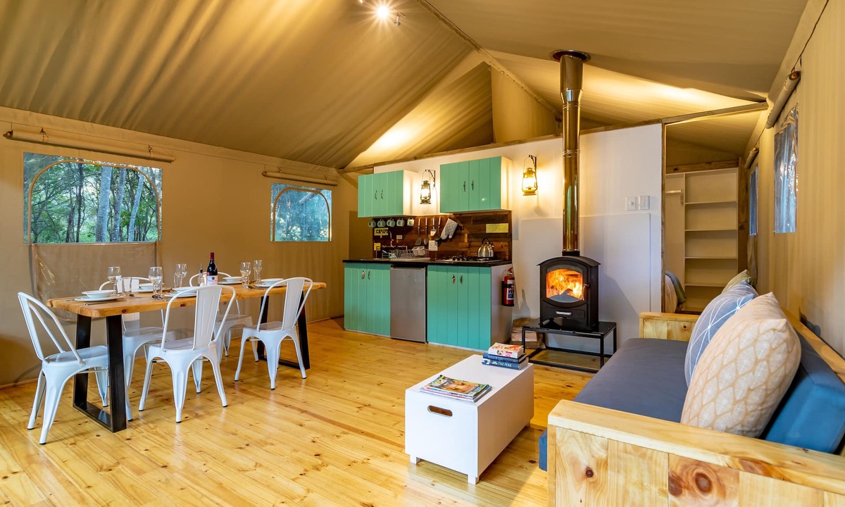 Oudtshoorn Cabin | AfriCamps Klein Karoo