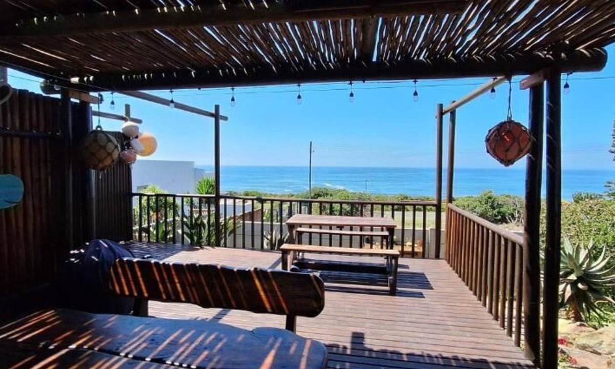 Reebok Apartment | Anca on C with Seaview