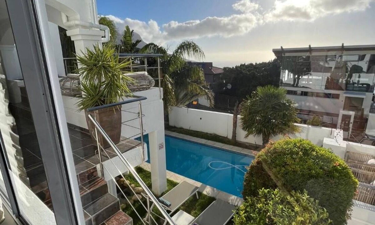 Camps Bay Apartment | Apartment With sea View