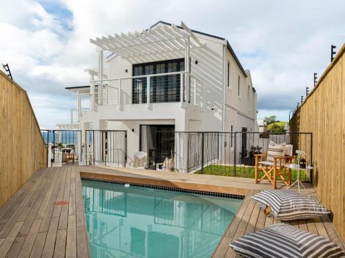 Simon's Town House | Arc Guest House