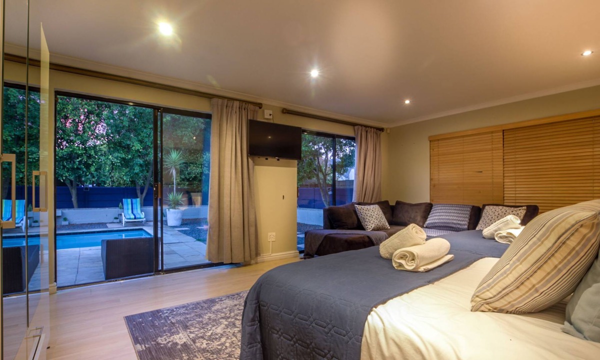 Sunset Beach Bed & Breakfast | Atlantic Bay Lodge
