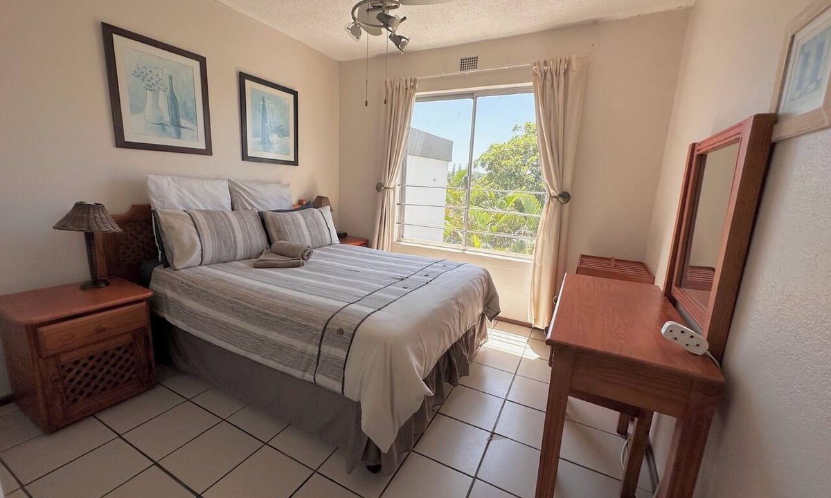 Margate Apartment | Beach Holiday Apartment in tranquil Margate with AC for relaxing stays