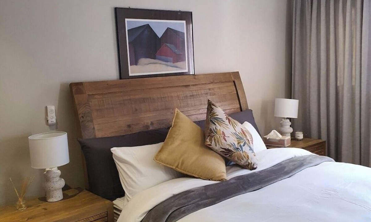 Fairland Cottage | Beautiful 1-bedroom cottage in a quiet and secure surburb.