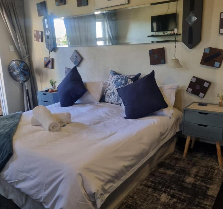 Strand House | Bedrock- Executive Self Catering Room