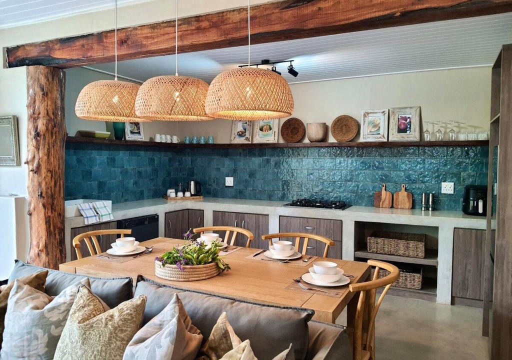 Robertson Apartment | Bella Casa Wine Country Escape with Private Pool