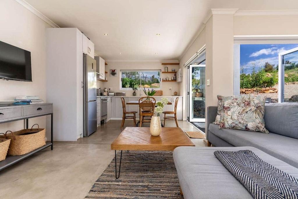 Stellenbosch House | Bellevlei Estate | Protea Cottage