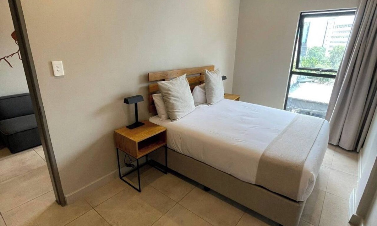 Sandown Apartment | BlackBrick Hideaway 6mon from Sandton City