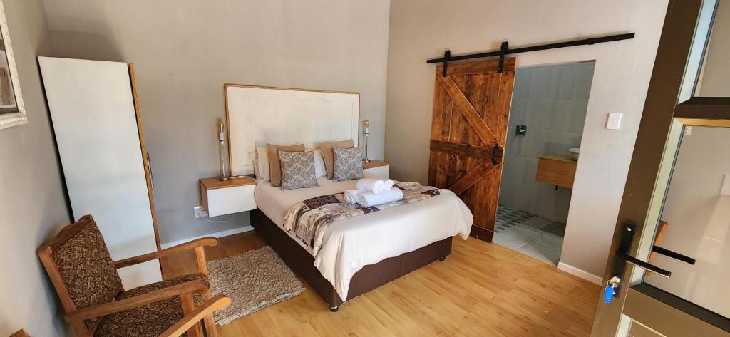 Senqu House | Blue Pepper Guest House & Restaurant