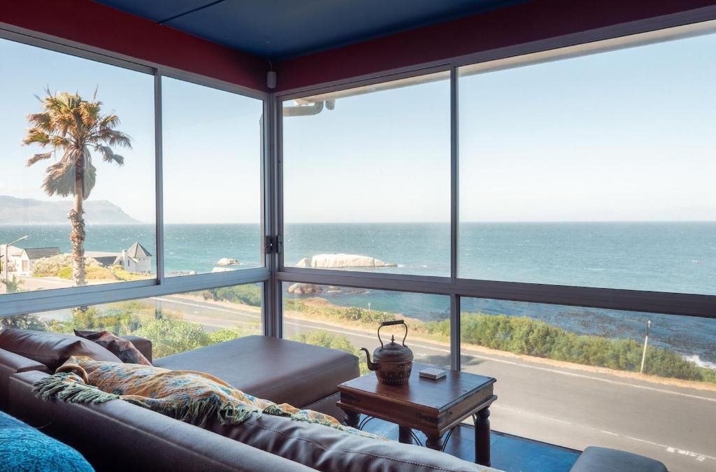 Simon's Town Villa | Boho Ocean View Villa Pool & Walk to Beach, Solar & Battery back up
