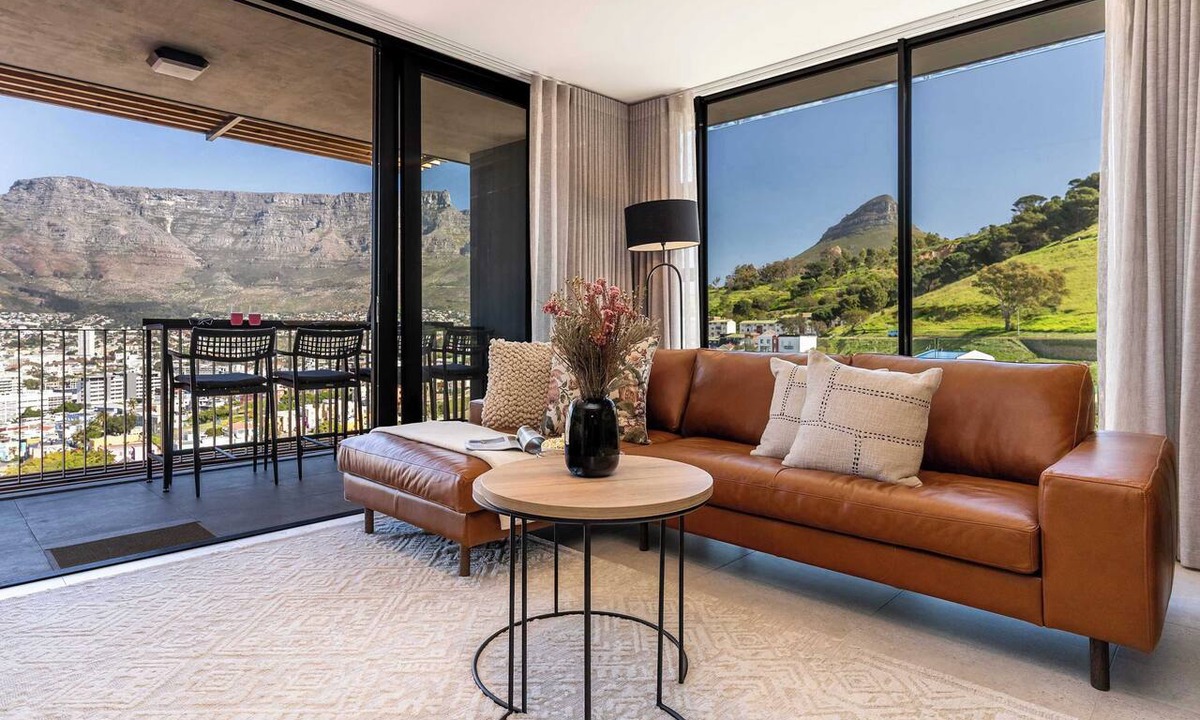 Bo'Kaap Apartment | Breathtaking Apt, Mountain Views - Bo-Kaap Retreat