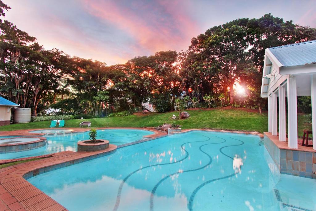 Port Edward Resort | Caribbean Estates by MyResorts