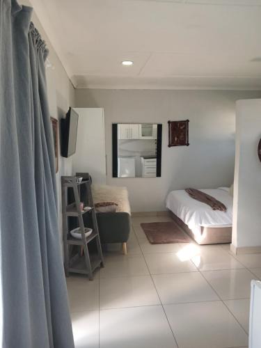 Beacon Bay Apartment | Cindy's Corner