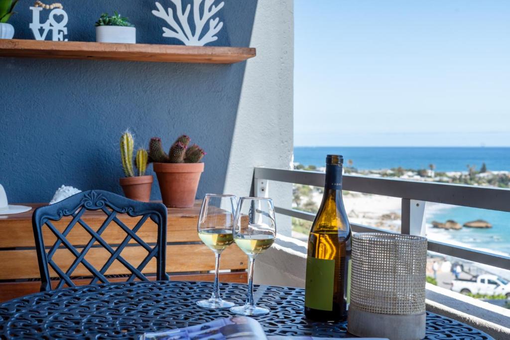 Clifton Apartment | Clifton Studio - Seaviews & Walk To The Beach, Sea Point & Camps Bay