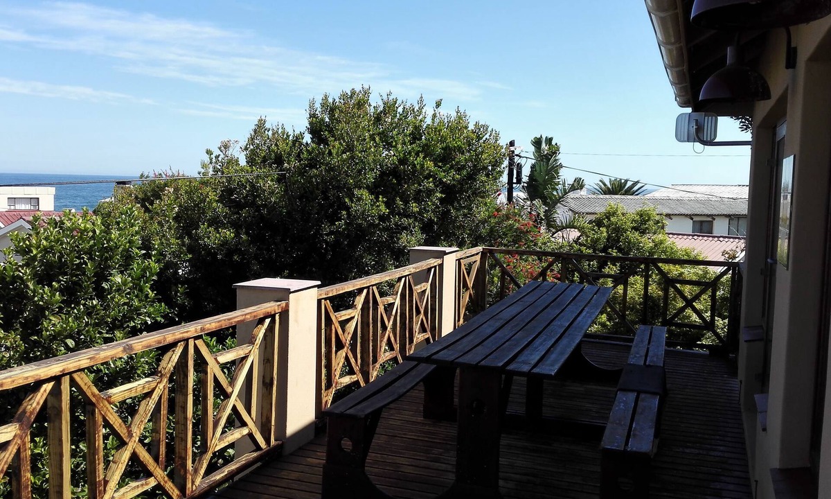 Kleinmond House | Come an Enjoy Cape Towns Best Kept Secret Kleinmond, 2 Hours From the City