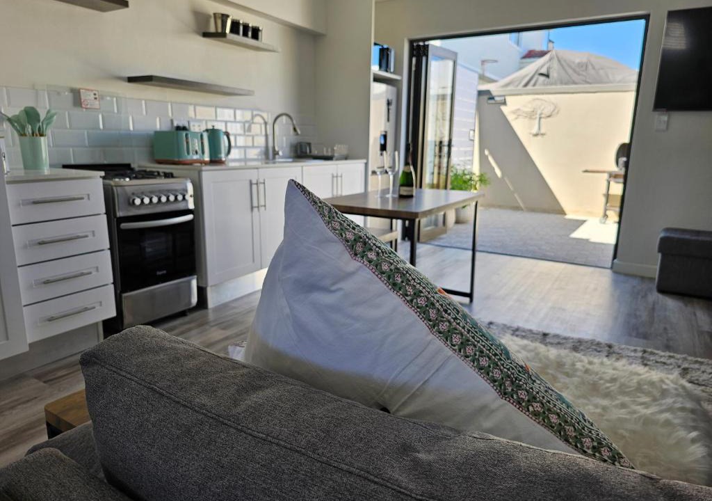 Melkbosstrand Apartment | Corner Cottage