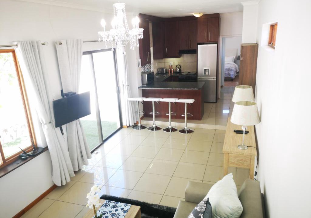 Milnerton Apartment | Cottage on Norwood