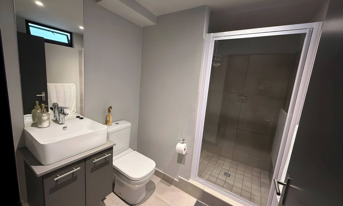 Lynnwood Ridge Apartment | Cozy 1-Bedroom Apartment Near Office Parks, Malls, Gym & Secure Parking