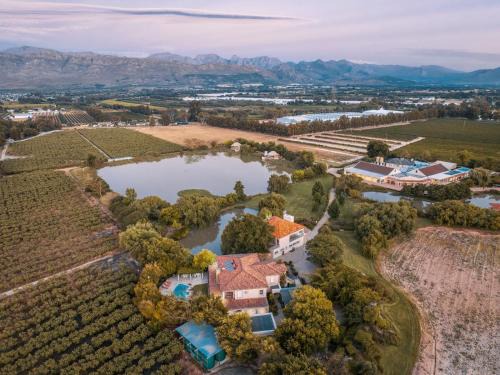 Simondium Apartment | Dawn Mountains Estate