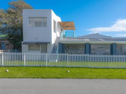 Struisbaai Apartment | Disa 5 Flat 1 Upstairs