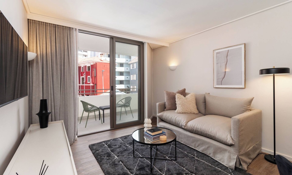 Sea Point Apartment | Dolce Vita | Central Sea Point Comfort
