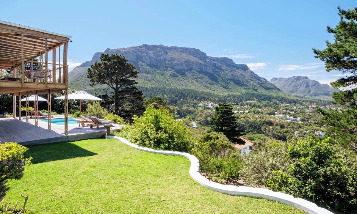 Hout Bay Villa | Eco Villa w Garden and Sauna Mountain View Villa