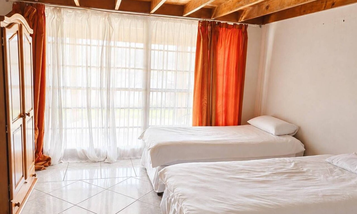 Parys House | Eden manor