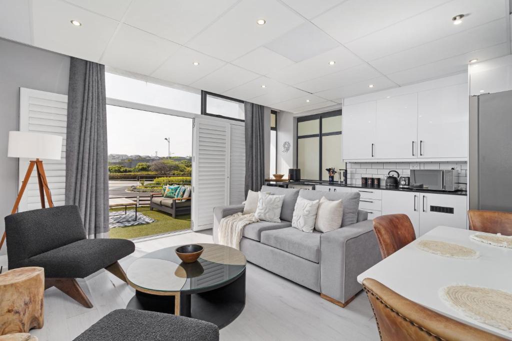 Big Bay Apartment | Eden On The Bay 74