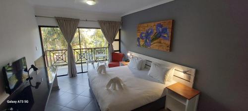 St. Lucia Hotel | Elephant Lake Hotel