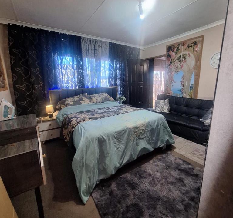 Evander Apartment | Elvalas Apartment Cozy 1 Bedroom with your own private kitchen and bathroom
