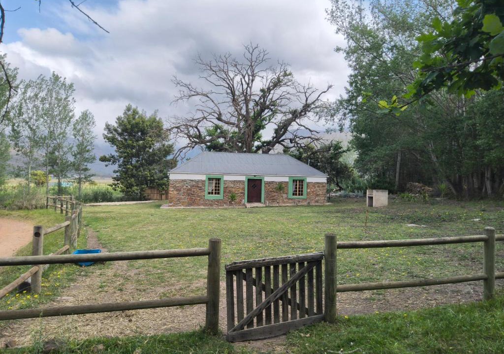 Joubertina House | Emunah Stone Cottage