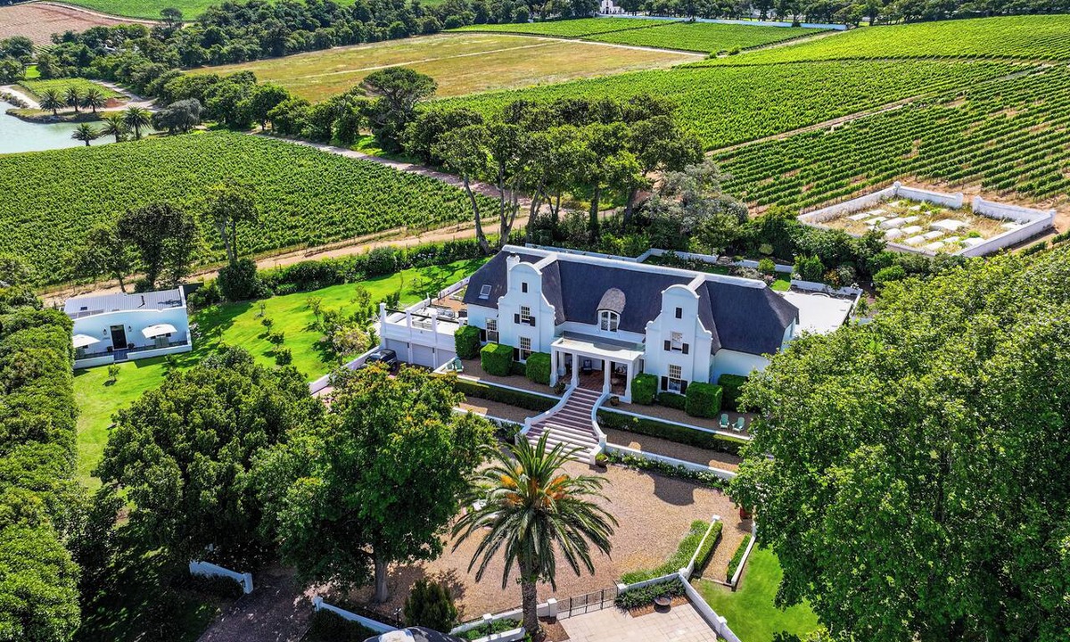 Constantia House | Exclusive 5-Star Private Country House Estate in Constantia, Cape Town