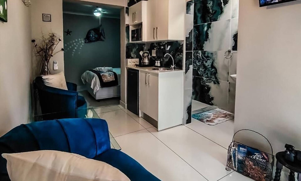 Pretoria House | Exclusive Lodge Retreat in Hartbeespoort, Elegant and Comfortable Stay