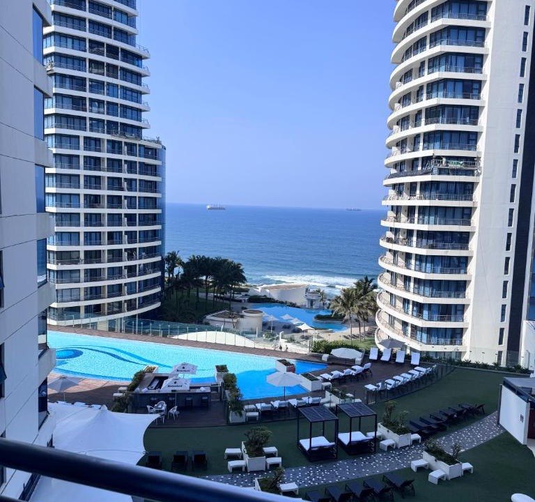 Durban Beachfront Apartment | Executive Costal Studio with Sea View