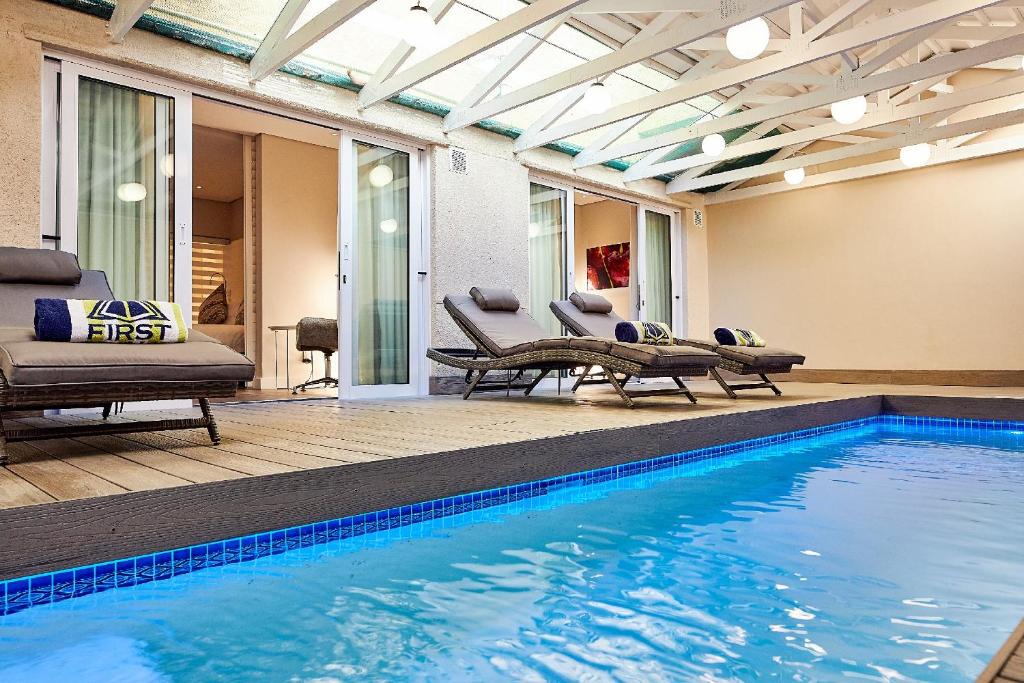 Sea Point Hotel | First Group Riviera Suites