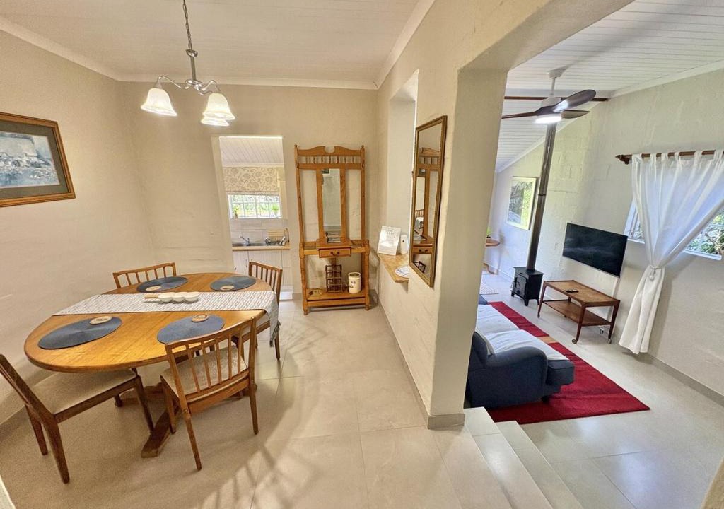 Howick Apartment | FIVE on Fraser