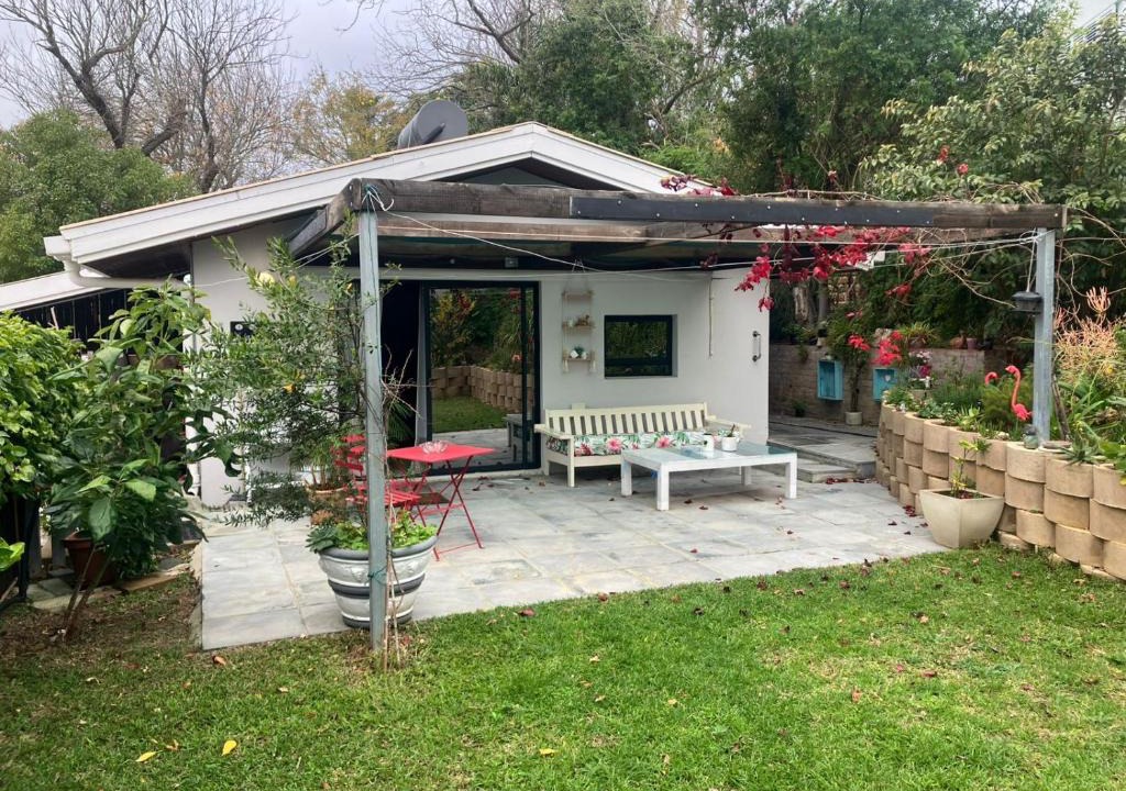 Stellenbosch Ski Chalet | Flamingo Garden Cottage, 2 bedroom in Dalsig!