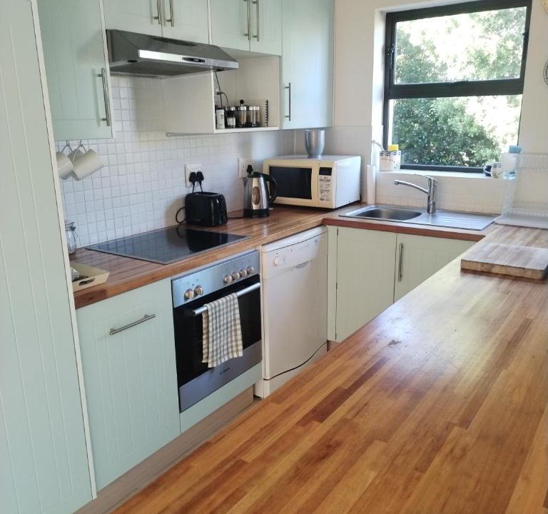 Pringle Bay Apartment | Gogo's garden apartment