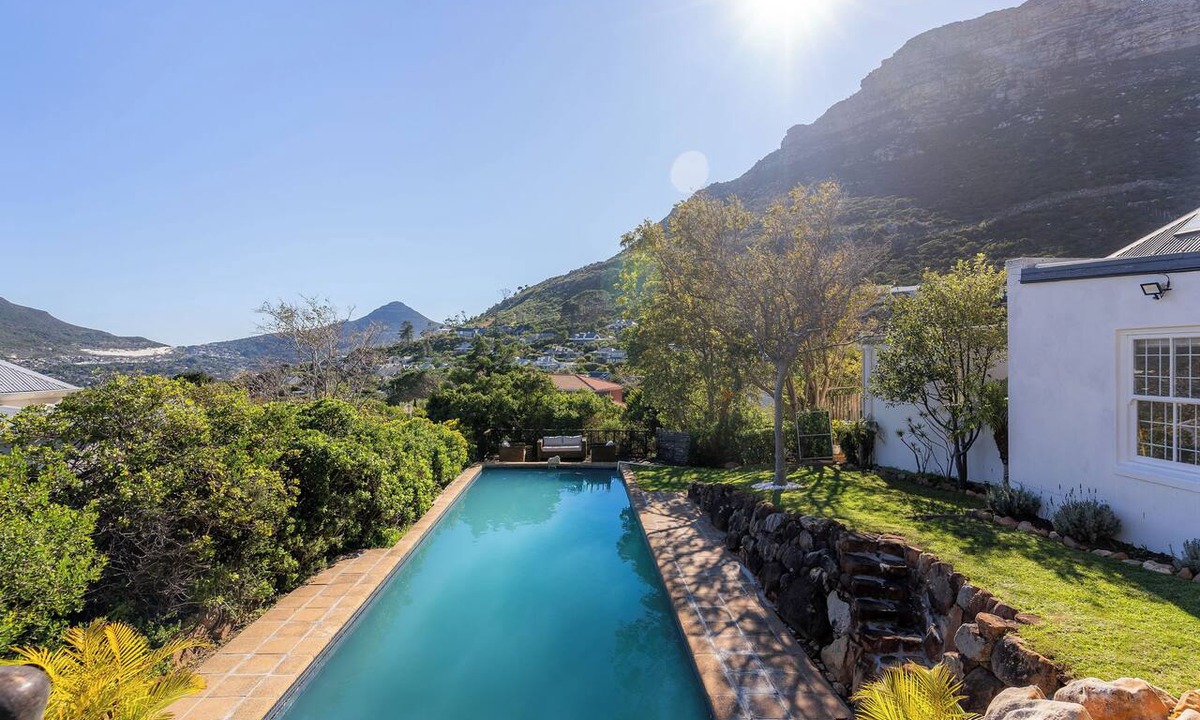 Scott Estate House | Gorgeous 4-bedroom Villa in Hout Bay on the mountain