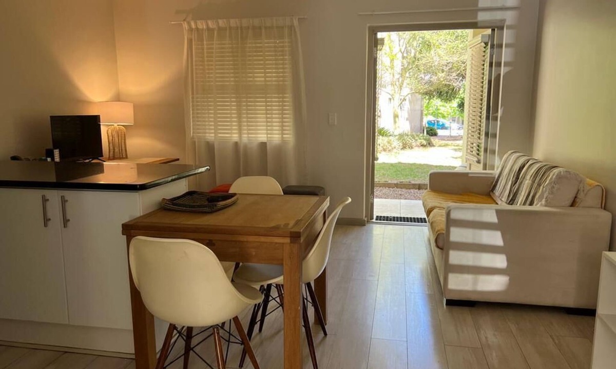 Rondebosch Apartment | Happy Home Rondebosch